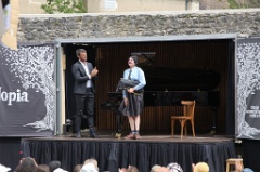 Emma la Clown & Guilhem Fabre 15 * 5760 x 3840 * (8.27MB)